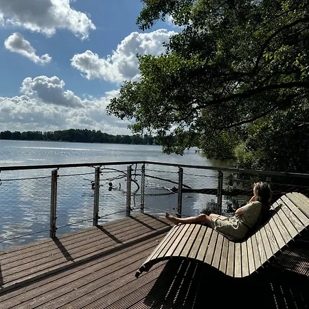 Neueroeffnung Mai 2025! 5 Sterne Seeresidenz Fuer 18 Personen, Sauna, Hund & Vielen Extras Krakow am See